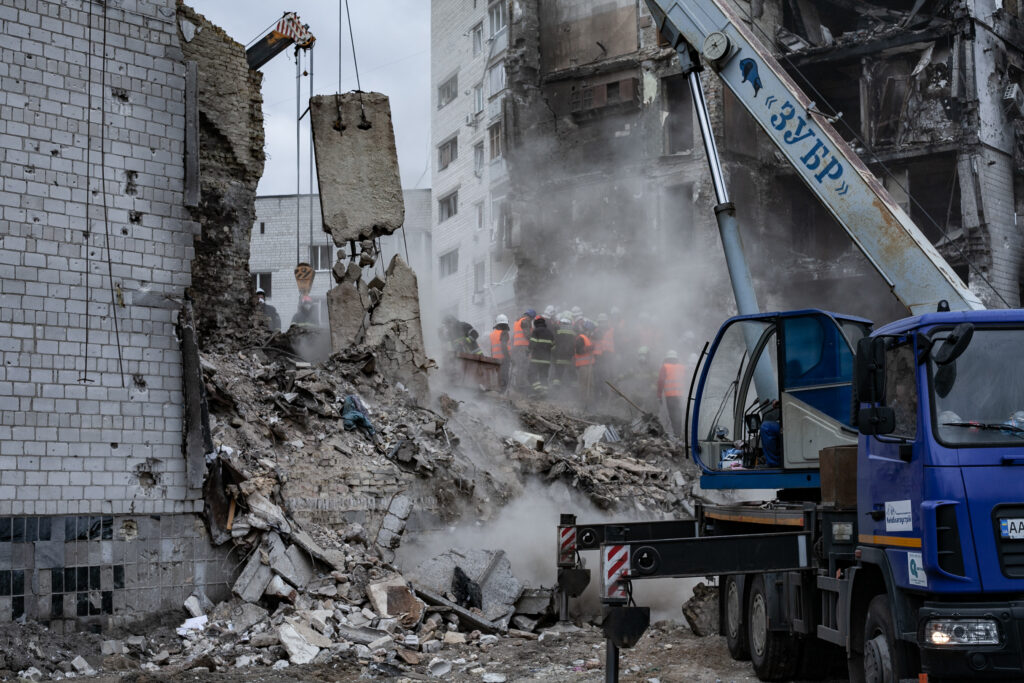 Några av de foton som visas på Riksarkivet. Foto: Victor Byvshev