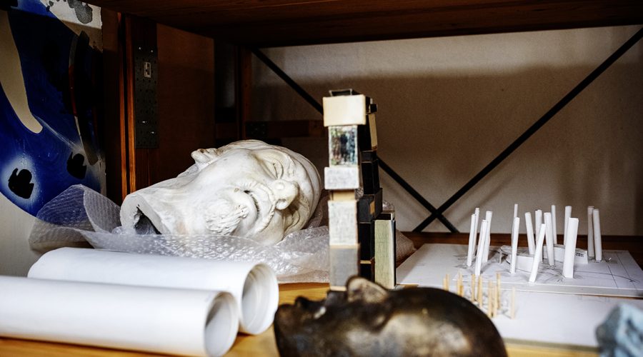 Museet lyckades skaffa hela gipsmodellen till Zlatan-skulpturen. Huvudet ligger på en hylla, resterande delar förvaras på en annan plats.