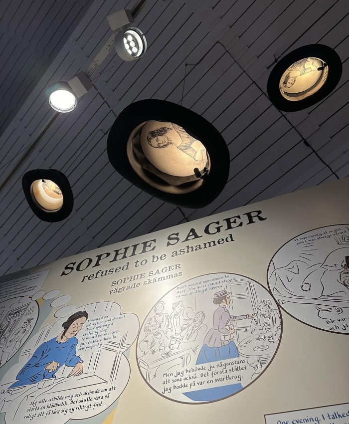 Sophie Sager_red